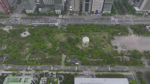 Aerial view of Han River and Yeouido Hangang Park featuring a hot air balloon Stock Footage 335446082