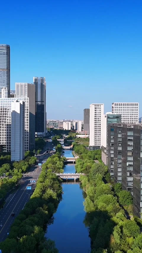 Aerial View of Hangzhou Future Sci-Tech City CBD with River Vidéo 346086939