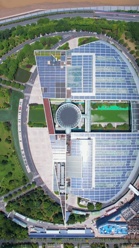 Aerial View of Hangzhou High-tech Zone's Modern Building Complex Vídeos de archivo 346084974