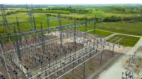 Aerial View of High Voltage Electrical Substation, Transformers and Power Lines Vídeo Stock 335633880