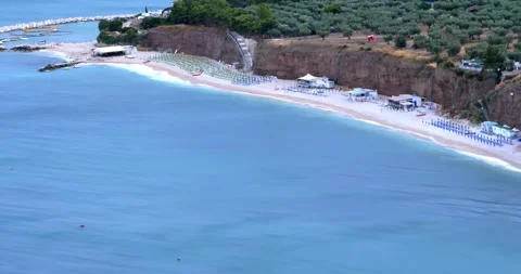 Aerial view of high white cliffs of Vignanotica beach in Apulia region, Italy Vídeo Stock 252600378