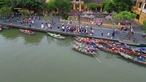 Aerial view of Hoi An old town or Hoian ancient town in sunset 스톡 동영상 285115146