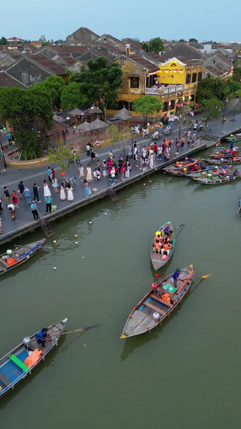 Aerial view of Hoi An old town or Hoian ancient town 스톡 동영상 285126001