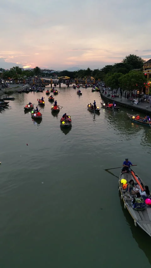 Aerial view of Hoi An old town or Hoian ancient town in sunset Stock-Footage 285132386
