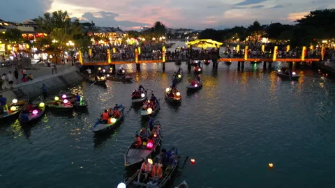 Aerial view of Hoi An old town or Hoian ancient town in sunset 스톡 동영상 285583468