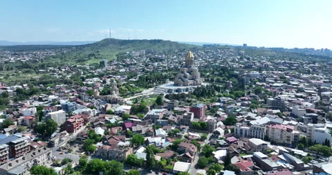 Aerial view of Holy Trinity Cathedral Sameba in Tbilisi 스톡 동영상 199934390