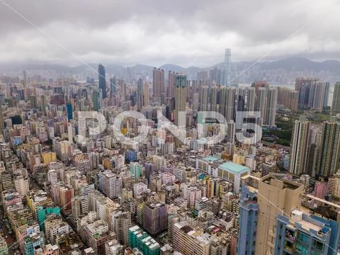 Aerial view of Hong Kong apartments in cityscape background, Sham Shui Po Dis Stock Photos