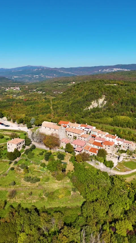 Aerial view of hum smallest town in the world on a hilltop Video stock 336472754