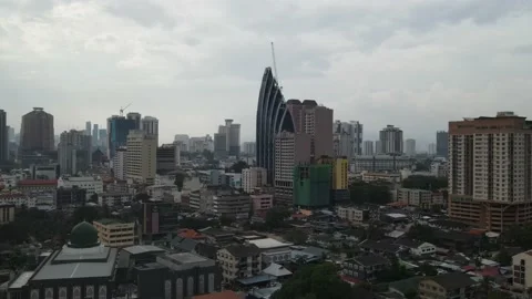Aerial view of iconic tower in Kuala Lumpur Video stock 150289591