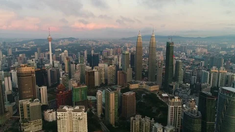 Aerial view. An iconic view of Petronas Twin Towers. Видео 81493080