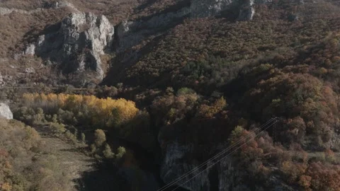 Aerial view of Iskar river gorge, Bulgaria. Vídeo Stock 336003745