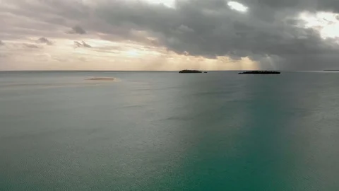 Aerial view isolate islands called motus in Aitutaki Lagoon Stock Footage 107753403
