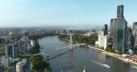 Aerial view of Kangaroo Point Bridge and Brisbane CBD, Brisbane, QLD, Australia Stock Footage 320146136