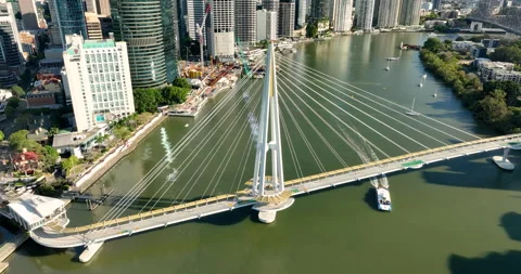 Aerial view of Kangaroo Point Bridge and Brisbane CBD, Brisbane, QLD, Australia Stock Footage 320164799