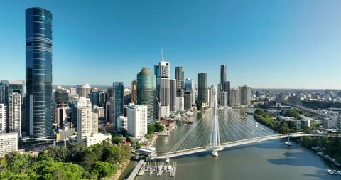 Aerial view of Kangaroo Point Bridge and Brisbane CBD, Brisbane, QLD, Australia Stock Footage 320165857