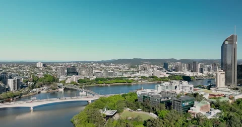 Aerial view of Kangaroo Point Bridge and Brisbane CBD, Brisbane, QLD, Australia Stock Footage 320167702