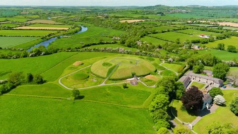 Aerial view of Knowth, the largest, most remarkable ancient monument in Ireland 스톡 동영상 244098976