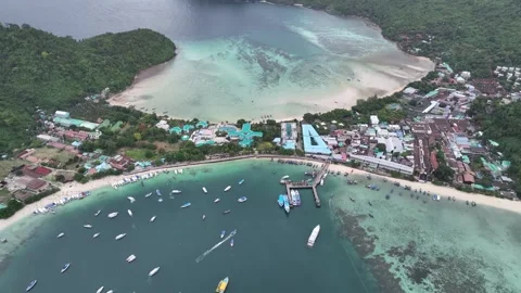 Aerial view of Ko Phi Phi Don in Thailand 스톡 동영상 266667241
