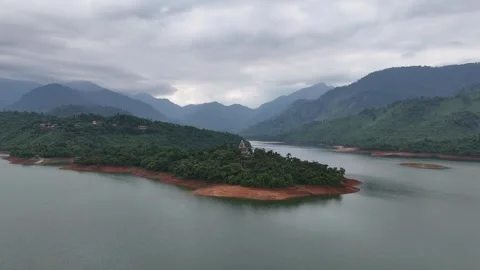 Aerial View of Lake Surrounded by Mountains in Hue, Vietnam Vídeos de archivo 335837441