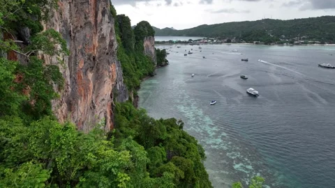 Aerial view of landscape of Koh Phi Phi Don island's seashore Thailand Vídeo Stock 266667409