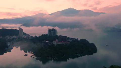Aerial view Landscape of Sun Moon Lake at sunrise in Taiwan. Видео 345944101