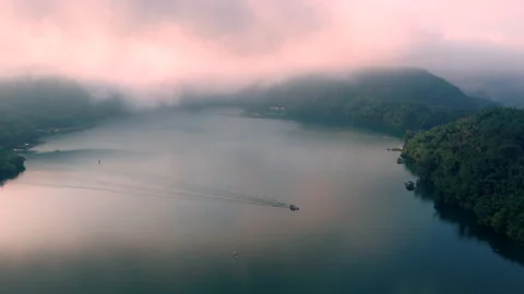 Aerial view Landscape of Sun Moon Lake at sunrise in Taiwan. Видео 345944287