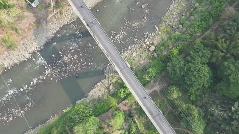 Aerial view of a large bridge built with sturdy and strong concrete pillars Vídeos de archivo 290936108