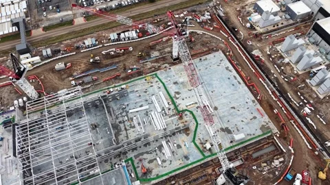Aerial view of a large construction site with cranes Vidéo 340503621