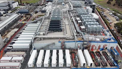 Aerial view of a large data center complex infrastructure Vidéo 340503518