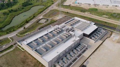 Aerial view of a large data center facility in Illinois, United States. Stock Footage 341443621