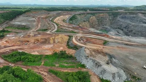 Aerial view of a large gold mining site. 库存影片 341906834