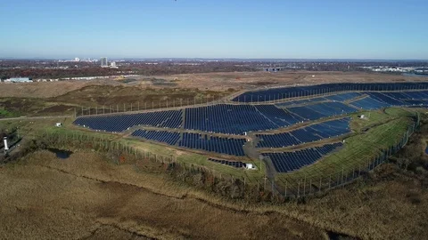 Aerial view of large solar panel farm Stock-Footage 98164590