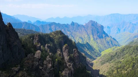 Aerial View of Layered Sharp Peak Deep Canyon in Shennongjia Hubei China 스톡 동영상 337938592