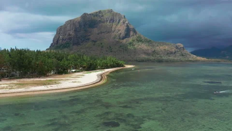 Aerial view of the Le Morne peninsula on the island of Mauritius. Underwater Stock-Footage 167498596