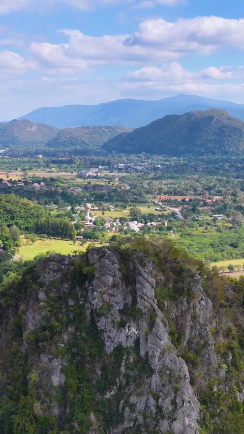 Aerial View of Limestone Cliffs and Lush Valley in Khao Yai Vídeos de archivo 327249191