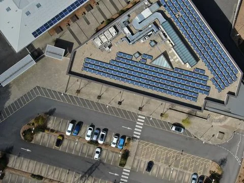 Aerial view looking directly down on a modern building and road Foto stock