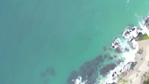 Aerial View Looking Down over Ocean Coast Vídeo Stock 246409421