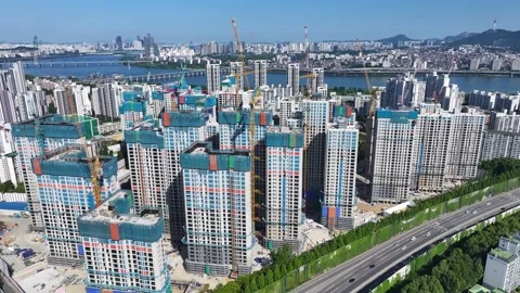 Aerial view of Maple Zai Apartment construction site in Jamwon-dong, Seocho- Vídeo Stock 295774222