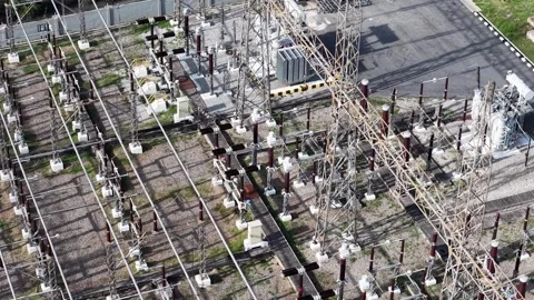 Aerial view of massive power transmission Stockbeeldmateriaal 338002117