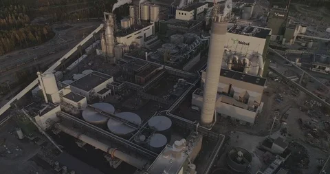 An aerial view of Metsa Group’s bio cellulose factory 库存影片 118724214