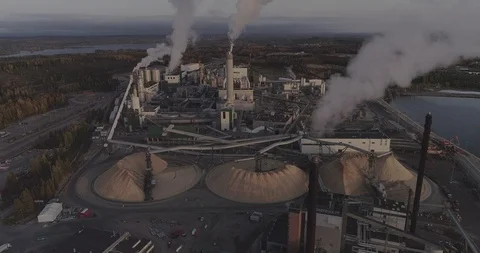 An aerial view of Metsa Group’s bio cellulose factory 库存影片 118725293
