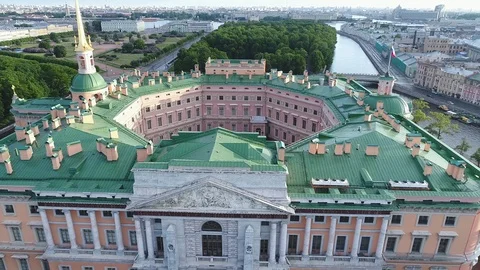 Aerial view on Mikhailovsky Castle in cloudy morning in Saint-Petersburg. Stock Footage 91187321