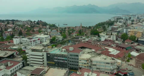Aerial view. Millions in Turkey under coronavirus lockdown as major cities Stock Footage 154034098