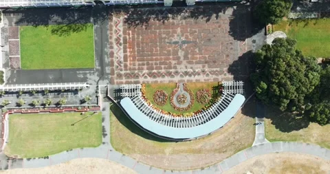 Aerial view of mini golf course and gardens in Marine Parade, Napier, New 스톡 동영상 333167590