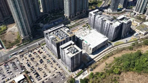 Aerial view of a modern data center campus Vídeo Stock 329556400