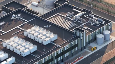 Aerial view of modern data center building rooftop Vidéo 342850556