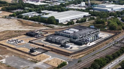 Aerial view of a modern data center and industrial park 스톡 동영상 343317168