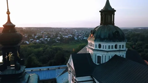 Aerial view of Monastery of the Barefoot Carmelites At sunset Video stock 128314962