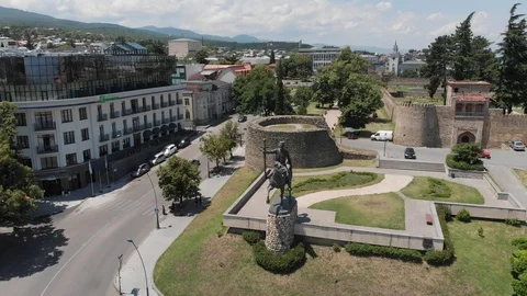Aerial view of Monument of King Erekle II in Telavi. flying over Batonis Tsikhe Stock Footage 119689491