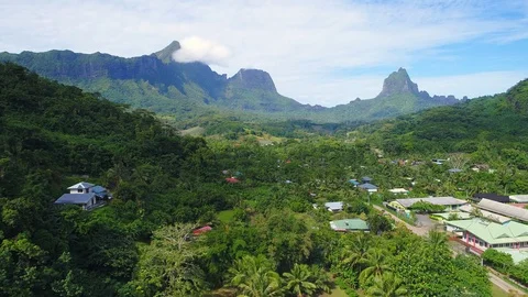 Aerial view of Moorea island, Mount Tohivea and Mouaroa, Paopao town Stock-Footage 90051524